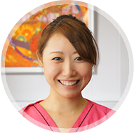 安東 真里子